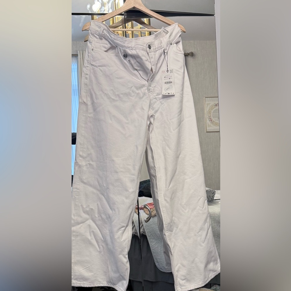 Zara mid rise, full length, flare jeans